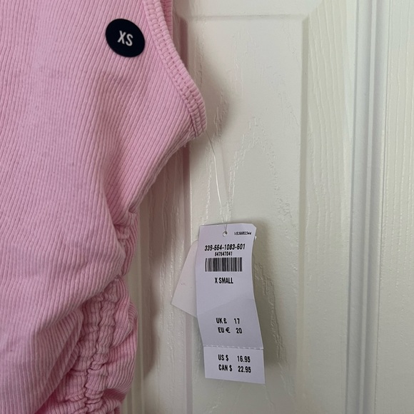 NWT ruched sides tank top - Picture 3 of 3